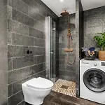 Trondheim's Smallest Detached House In The Middle Of The Centre! Daire *