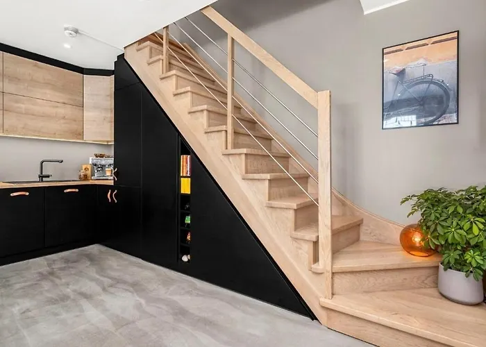 Trondheim's Smallest Detached House In The Middle Of The Centre! تروندهايم