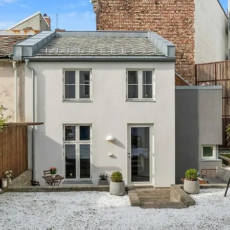 Διαμέρισμα Trondheim's Smallest Detached House In The Middle Of The Centre! Τρόντχαϊμ